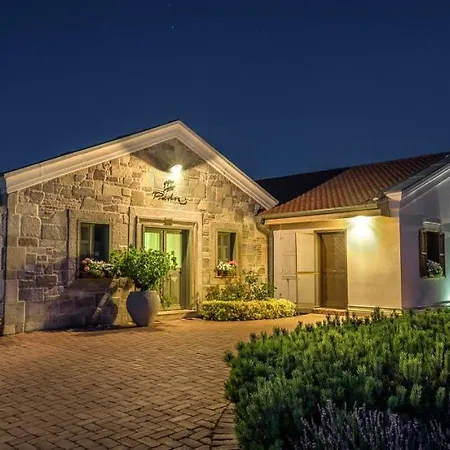 Páskom Vendégház Lajoskomárom