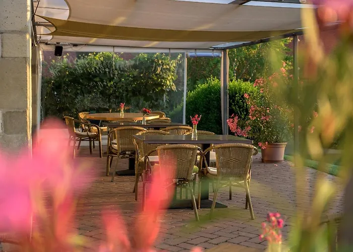 Paskom Lajoskomárom