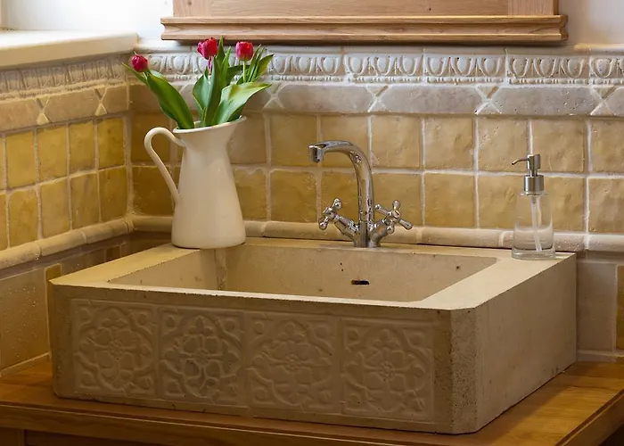 Paskom Lajoskomárom